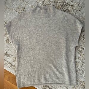 Cashmere Gray/tan Sweater